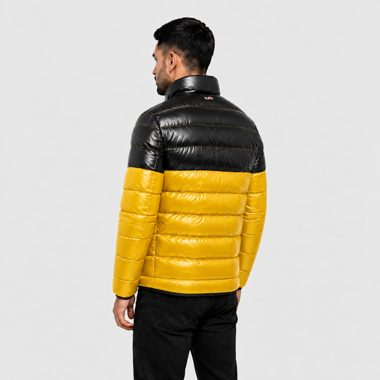 Hooded Puffer Jacket with Warm Insulation for Outdoor Winter Adventures - Image 4